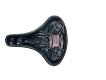 Cargar imagen en el visor de la galería, SILLA RESORTE CITY BIKE ACOLCHADO NEGRO DE ROMBOS
