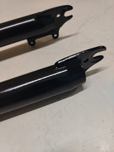 Cargar imagen en el visor de la galería, HORQUILLA 29 DE SUSPENSION NEGRA OVERSIZE
