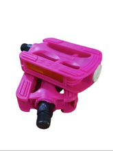 Cargar imagen en el visor de la galería, SET PEDAL PLASTICO 9/16 BMX
