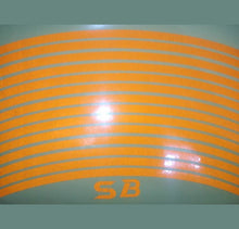 Cargar imagen en el visor de la galería, VINIL REFLECTIVO PARA RINES - PAQ DE 12 UND (29CM X 1CM)
