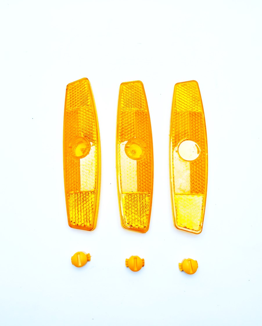 REFLECTOR DE RUEDAS COLOR AMARILLO